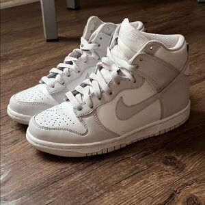 Nike High-Top Sneakers in Vast Gray